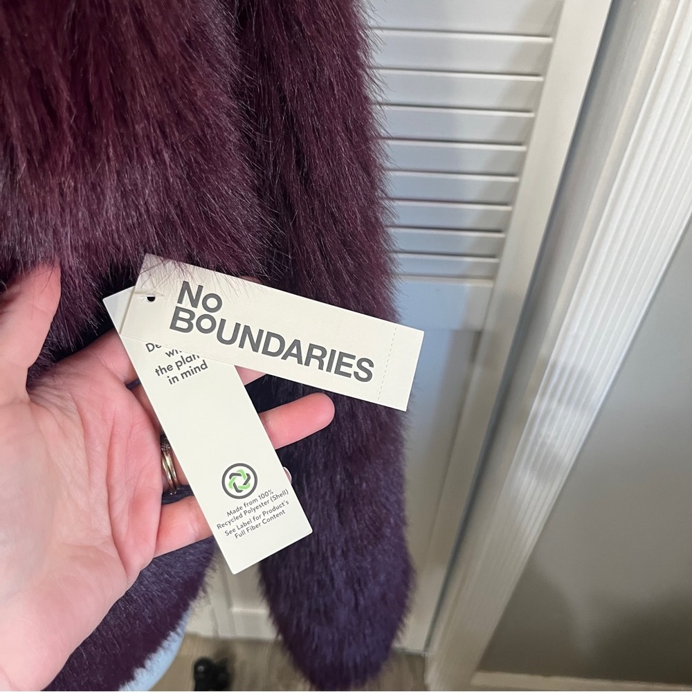 NWT No Boundaries Burgundy Faux Fur Teddy Jacket - Picture 5 of 9
